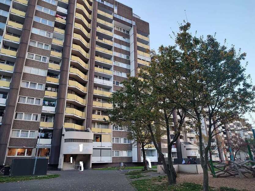 Wohnung zum Kaufen in Köln 64.900 € 40.3 m²