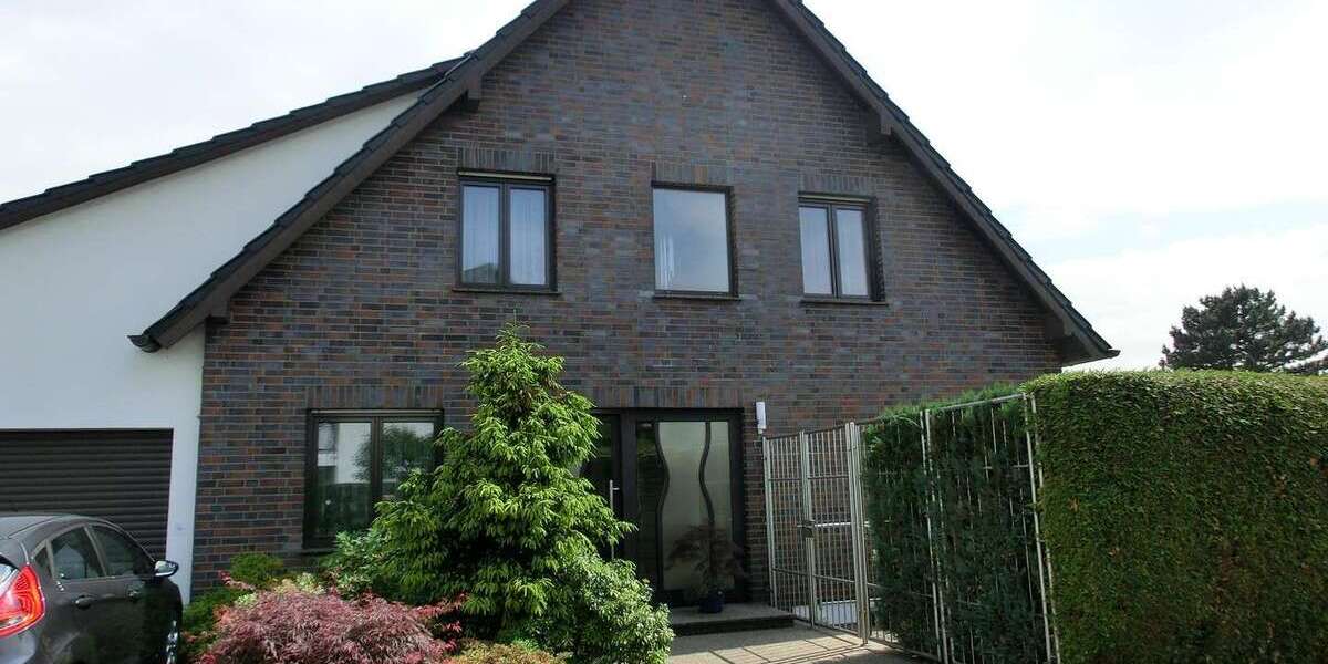 Etagenwohnung Köln Kalk - 2.5 Zimmer, 74 m&sup2;, 1.075&euro; | Angebot:26553112