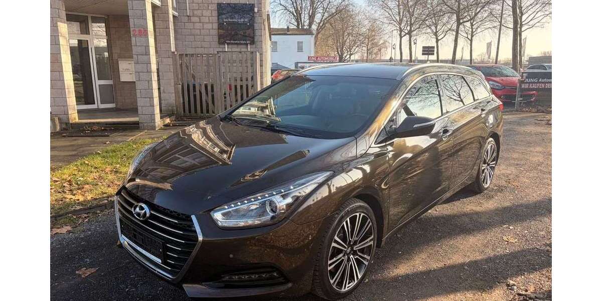 Hyundai i40 156.000 km 10.999 &euro; Köln 51109