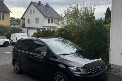 VW Touran 130.000 km 22.999 € Bonn 53177