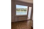 Rheinpromenade! Renovierte 4-Zimmerwohnung mit schickem Duschbad und Loggia