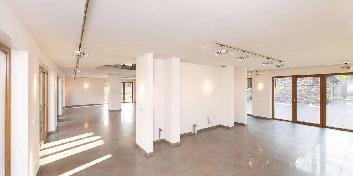 Einfamilienhaus Hürth Stotzheim - 9 Zimmer, 448 m&sup2;, 1.990.000&euro; | Angebot:26388610