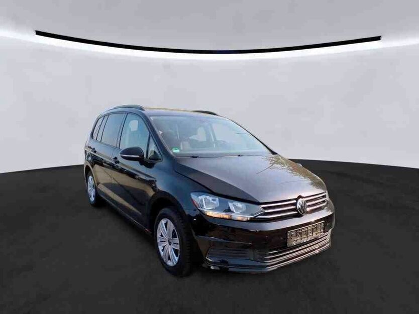 VW Touran 174.000 km 19.490 € Köln Ostheim 51107