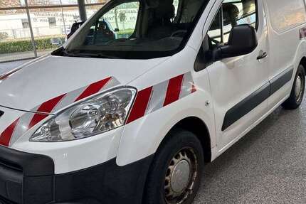 Peugeot Partner 154.785 km 2.480 &euro; Troisdorf 53842
