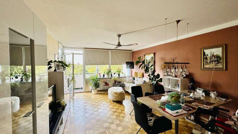 Wohnung zum Kaufen in Bergisch Gladbach 179.000 € 62 m² 2 zimmer