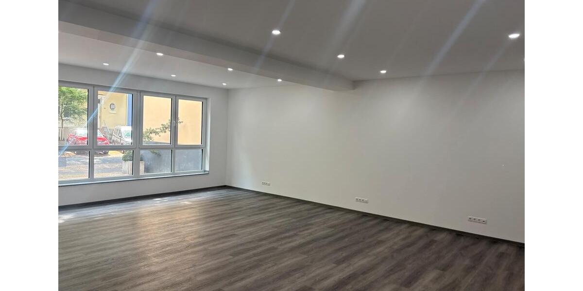 182qm2 vollsanierte Gewerbefläche Bonn-Plittersdorf zimmer