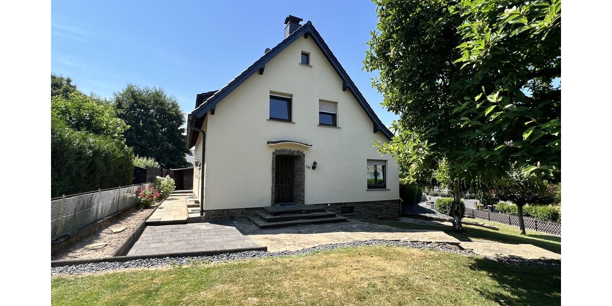 Wohnen im Grünen – Gepflegtes Einfamilienhaus mit Garage und großem Garten - Einfamilienhaus Königswinter / Thomasberg Thomasberg | Angebot:27160591