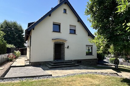 Wohnen im Grünen – Gepflegtes Einfamilienhaus mit Garage und großem Garten - Haus Königswinter / Thomasberg Thomasberg | Angebot:27160591