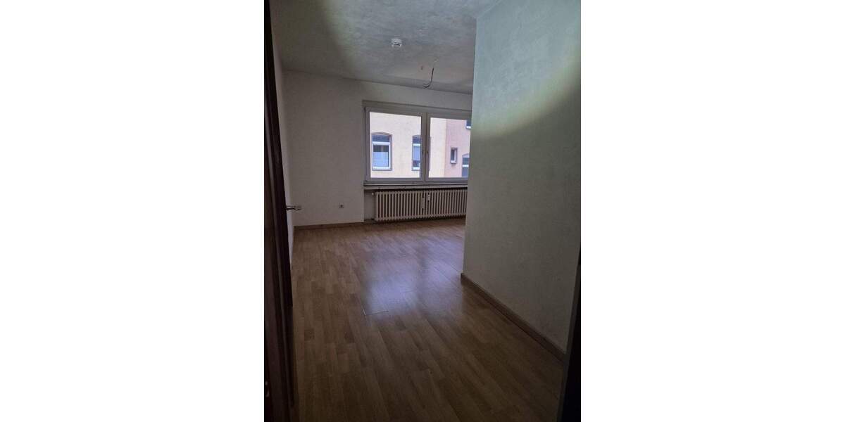 Etagenwohnung Köln Kalk - 5 Zimmer, 160 m&sup2;, 1.600&euro; | Angebot:25799015