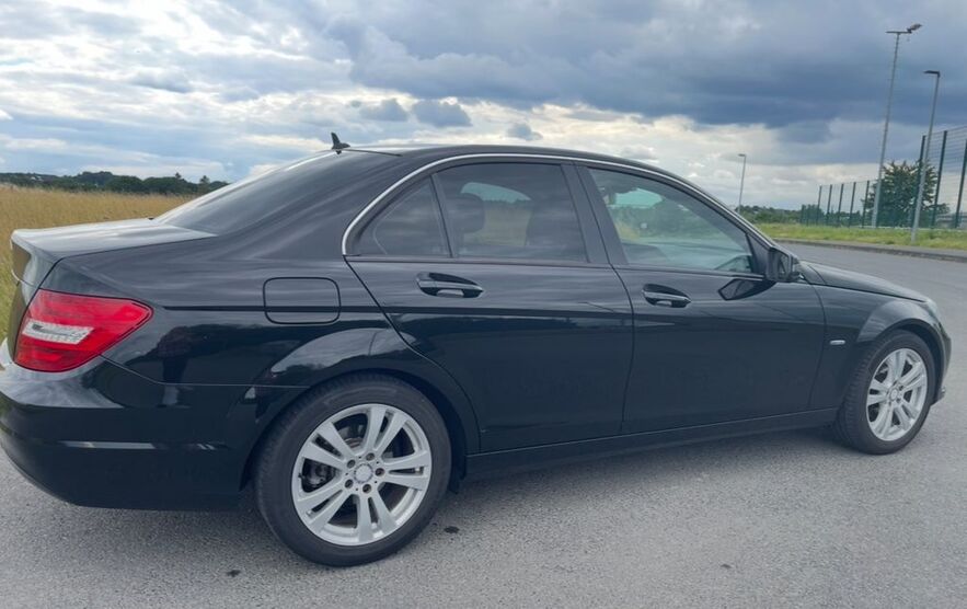 Mercedes-Benz C 180 163.000 km 11.499 € Asbach 53567