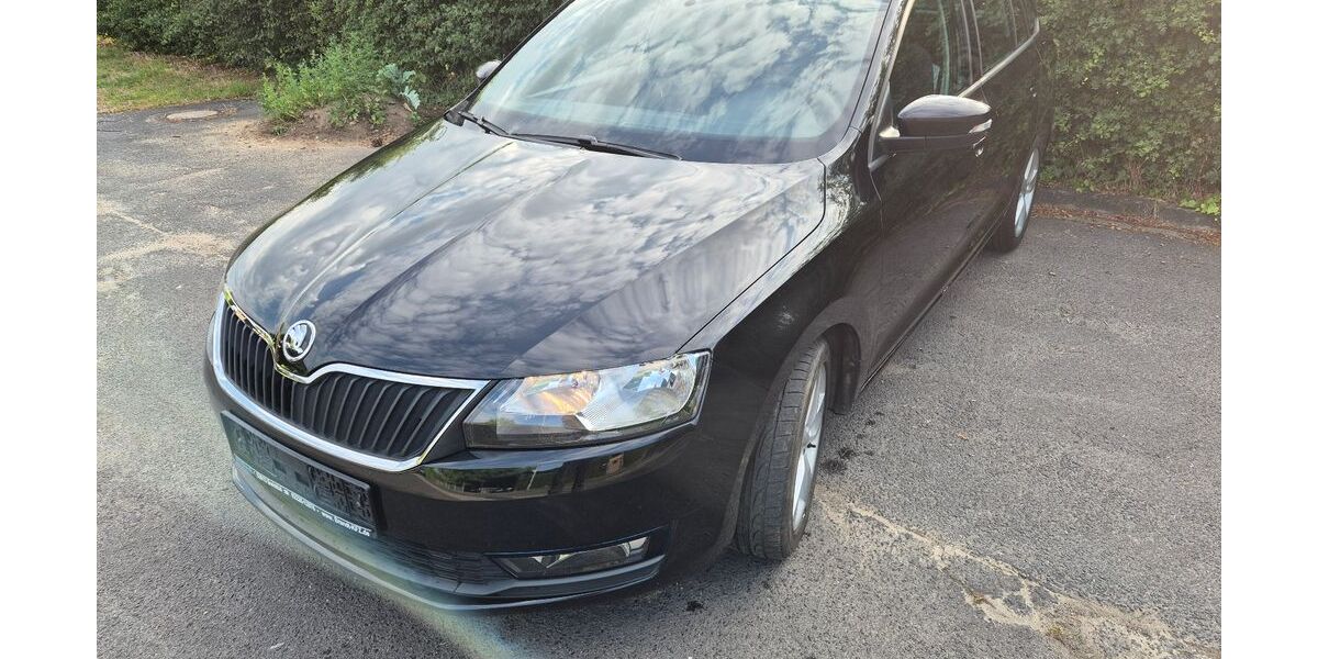 Skoda Rapid 92.379 km 9.400 &euro; Swisttal 53913