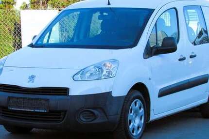 Peugeot Partner 273.000 km 4.900 € Köln 51107