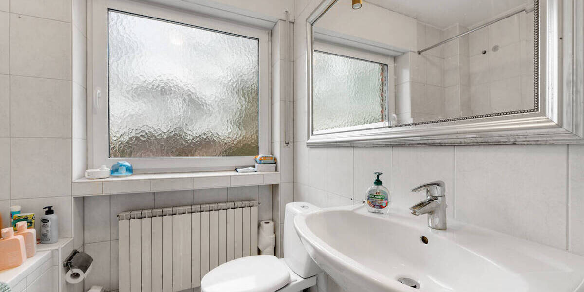 IDYLLISCHES REIHENMITTELHAUS IN BESTLAGE VON EFFEREN - IDEAL FÜR FAMILIEN 5 zimmer