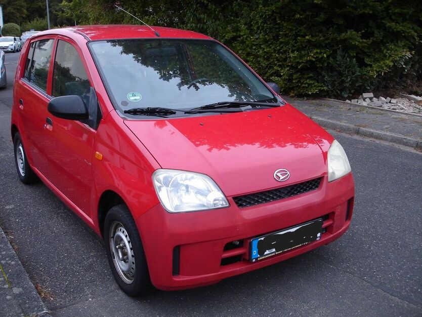 Daihatsu Cuore 66.787 km 1.950 € Köln 51061