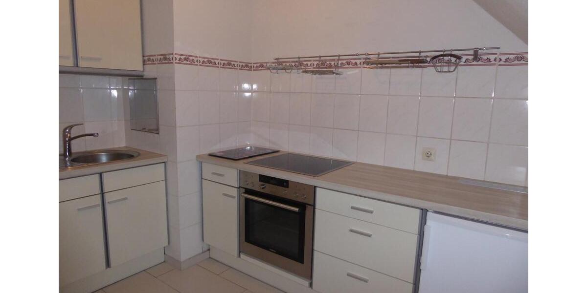 Dachgeschoßwohnung Bonn Auerberg - 1 Zimmer, 30 m&sup2;, 580&euro; | Angebot:26399111
