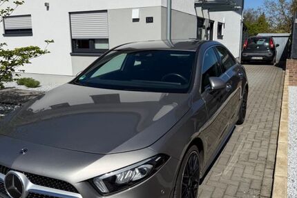 Mercedes-Benz A 250 99.600 km 22.999 &euro; Bornheim 53332