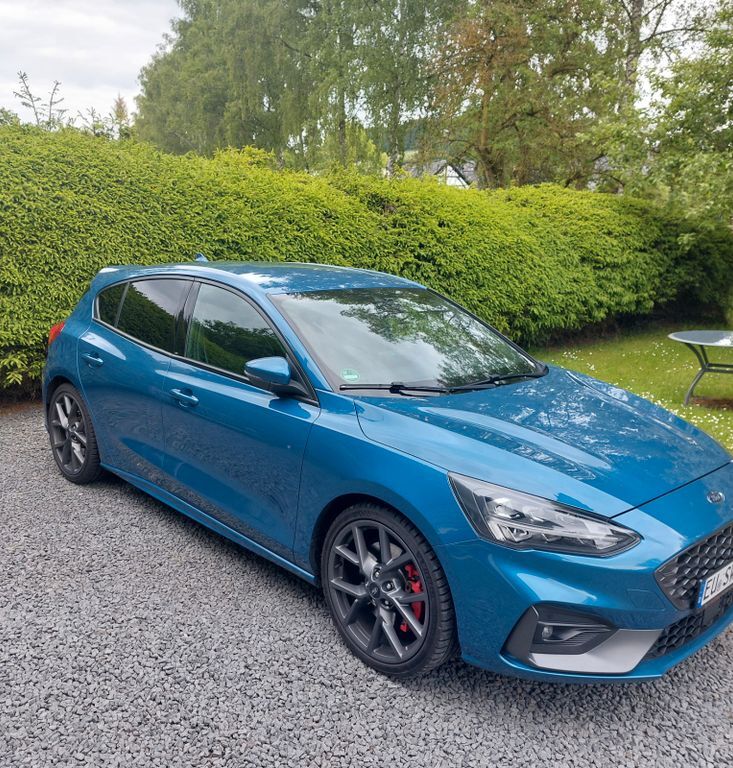 Ford Focus 113.000 km 19.200 € Bad Münstereifel 53902