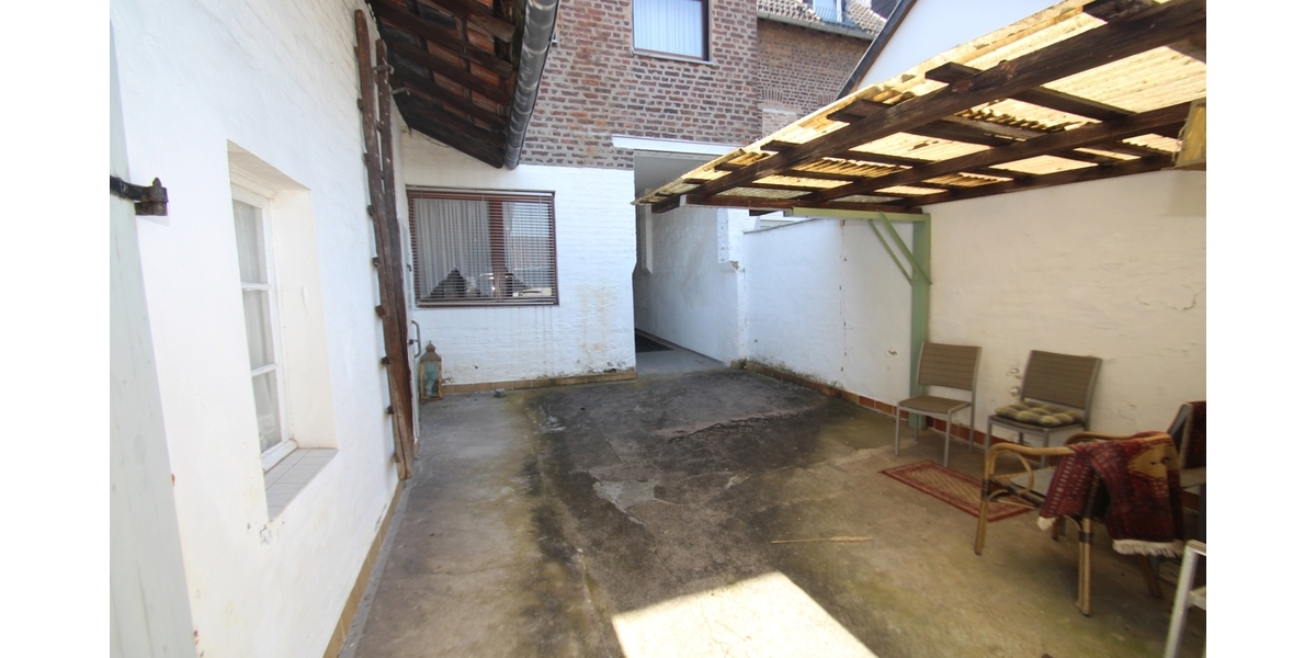 Mit 3D: Altbaujuwel mit Geschichte und großem Potenzial – ca. 160 m² Wohnfläche in Bonn-Lannesdorf - Reihenhaus Bonn Lannesdorf | Angebot:27178356