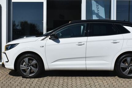 Opel Grandland (X) 17.250 km 31.950 € Grafschaft 53501