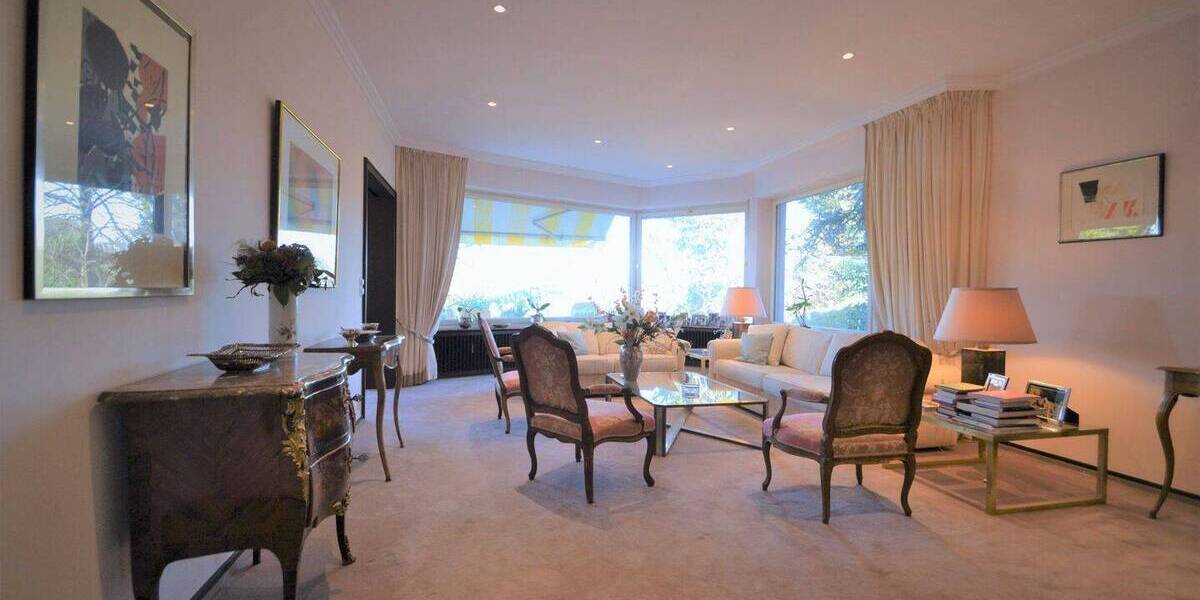 Einfamilienhaus Bonn Schweinheim - 8 Zimmer, 230 m&sup2;, 995.000&euro; | Angebot:25692236