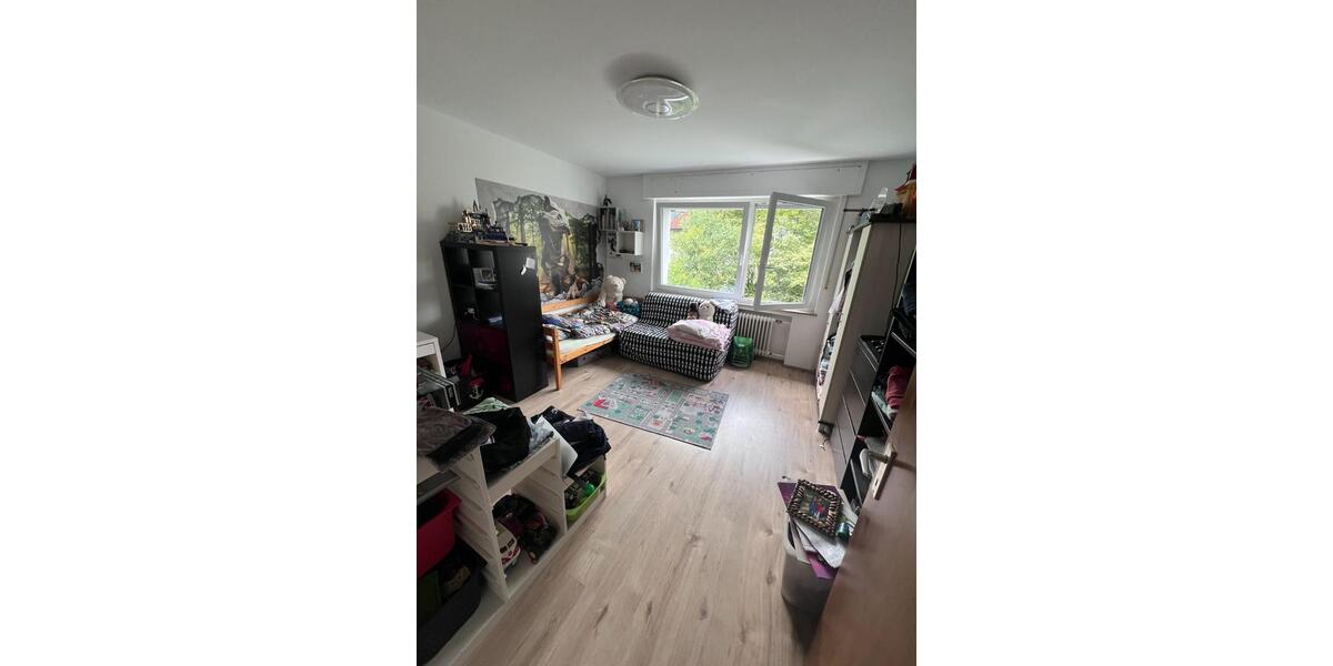 Etagenwohnung Rösrath - 4 Zimmer, 105 m&sup2;, 1.365&euro; | Angebot:24717248