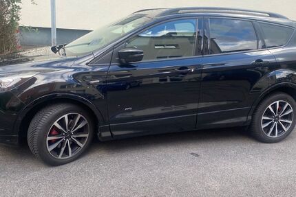Ford Kuga 46.000 km 20.999 € Köln 50739