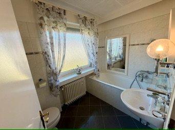 Reihenhaus Niederkassel - 5.5 Zimmer, 135 m&sup2;, 430.000&euro; | Angebot:27094947