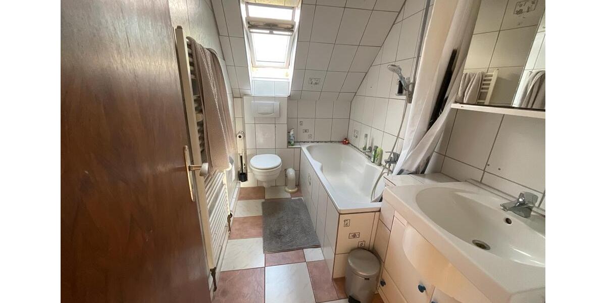 Dachgeschoßwohnung Köln Kalk - 2 Zimmer, 55 m&sup2;, 1.020&euro; | Angebot:24662403