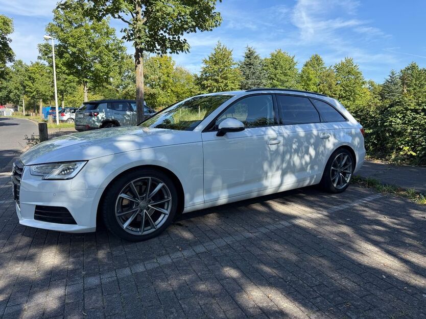 Audi A4 121.000 km 16.250 € Bonn 53229