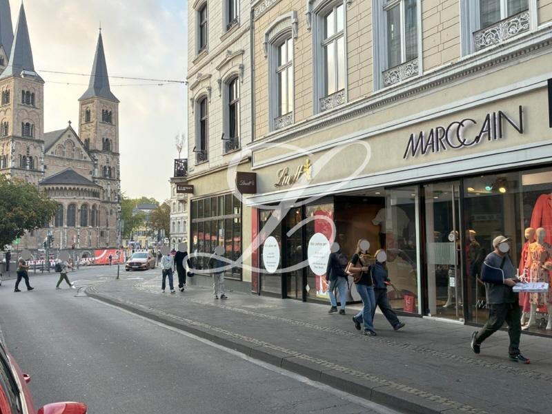 Attraktiver Cityladen mit großem Schaufenster! +++ Nicht für Kiosk!!! Nicht für Imbiss!!!