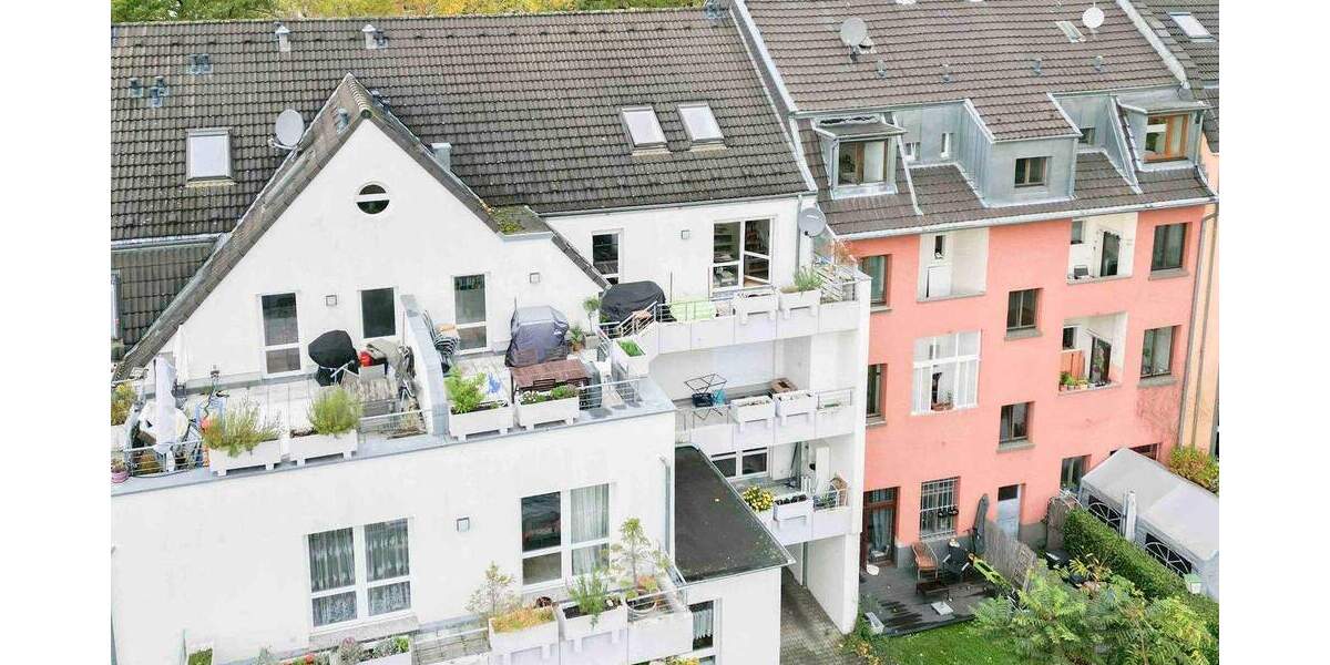Lichtdurchflutete Penthouse-Maisonette mit Dachterrasse - stilvolles Wohnen in gefragter Lage 4 zimmer