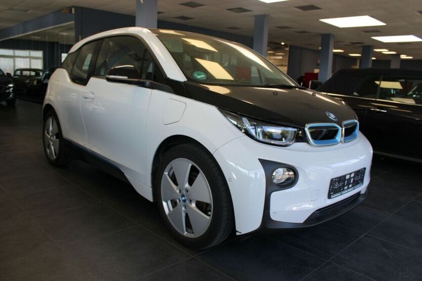 i3