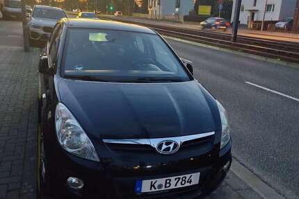 Hyundai i20 139.500 km 3.200 € Weiden (Köln) 50858