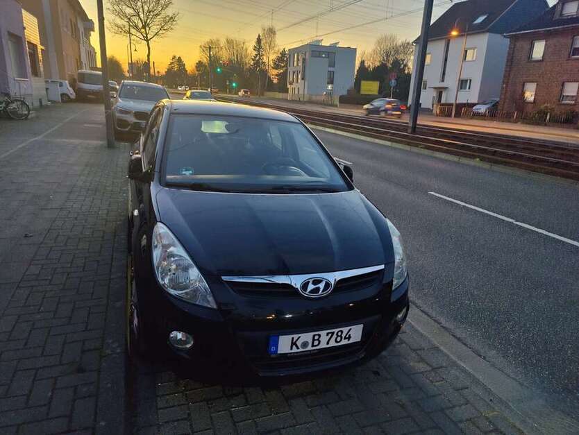 Hyundai i20 139.500 km 3.200 € Weiden (Köln) 50858