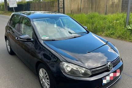 VW Golf 146.000 km 5.800 &euro; köln 50739