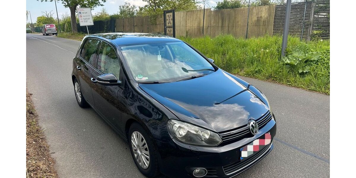VW Golf 146.000 km 5.800 &euro; köln 50739