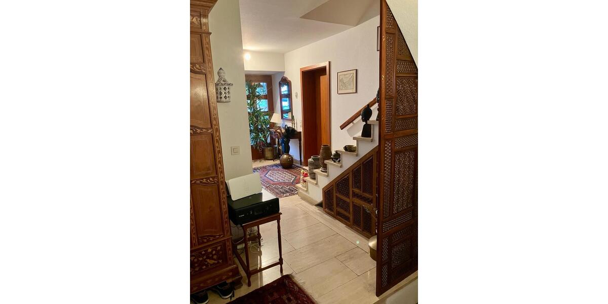 Einfamilienhaus Königswinter - 8 Zimmer, 250 m&sup2;, 680.000&euro; | Angebot:27056784