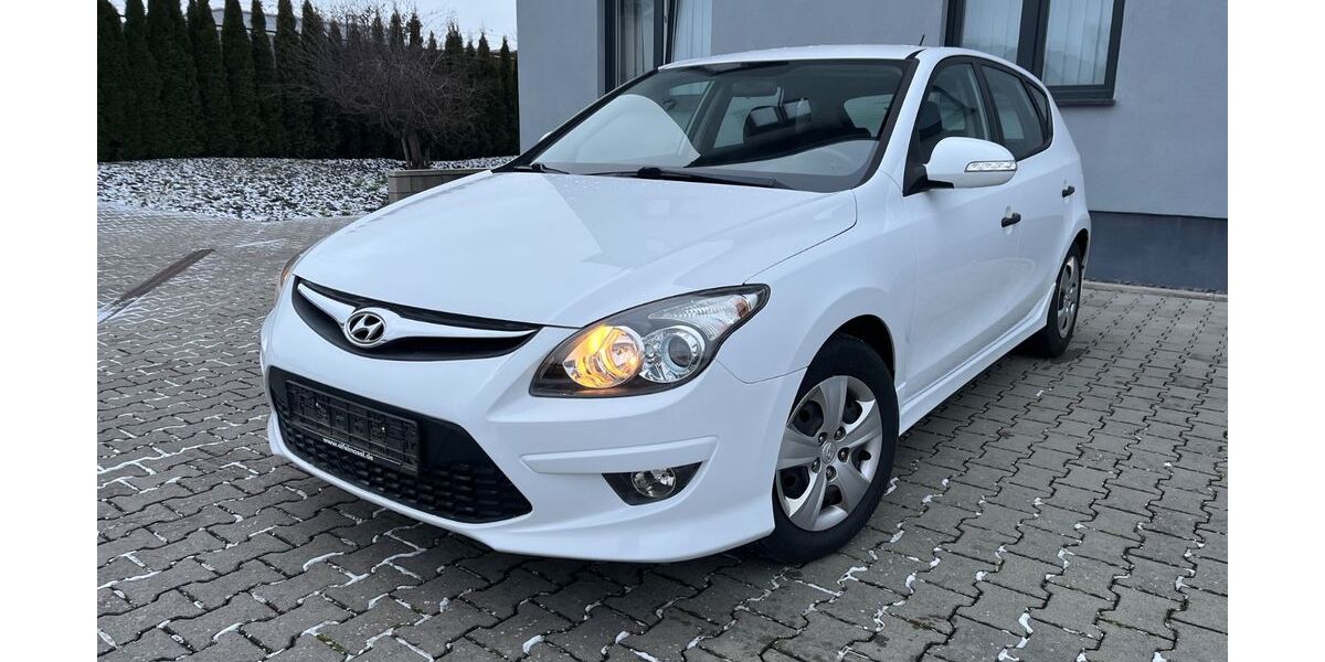 Hyundai i30 129.000 km 4.700 &euro; Remagen 53424