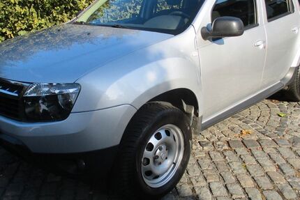 Dacia Duster 129.000 km 6.290 € Sinzig-Löhndorf 53489