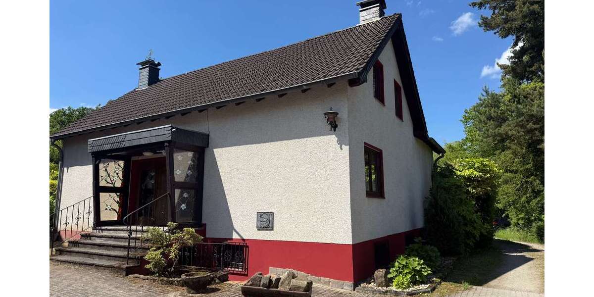 Einfamilienhaus Bergisch Gladbach Alt-Frankenforst - 4.5 Zimmer, 174 m&sup2;, 479.000&euro; | Angebot:26920888