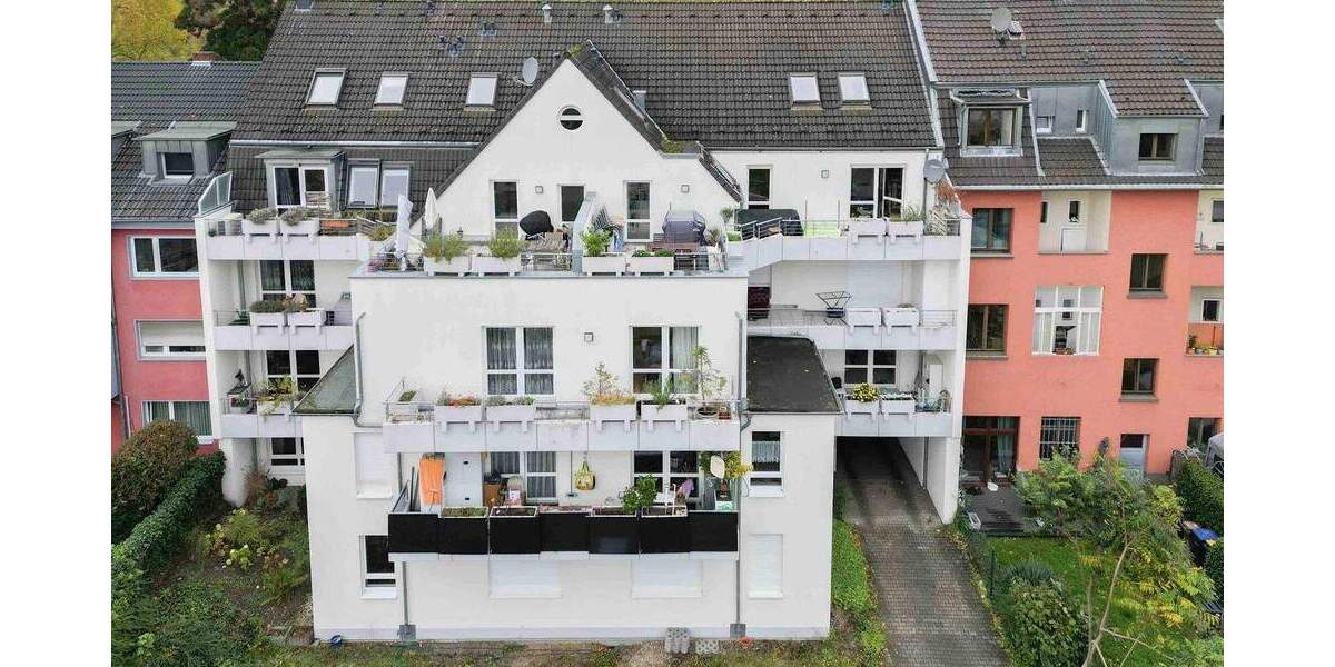 Lichtdurchflutete Penthouse-Maisonette mit Dachterrasse - stilvolles Wohnen in gefragter Lage 4 zimmer