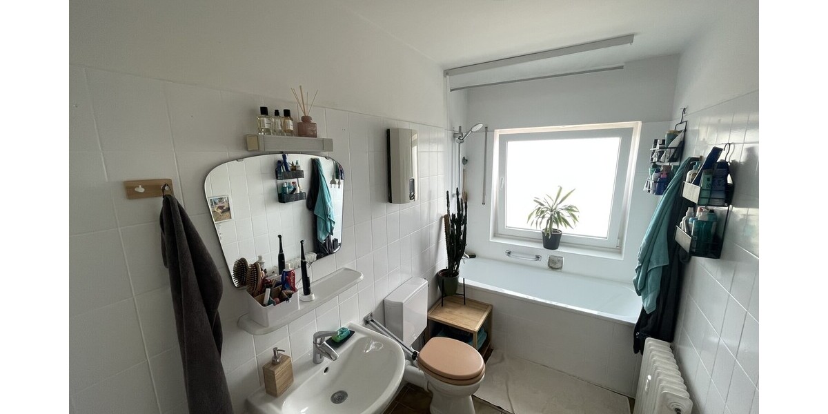 Flexible 3- bis 4-Zimmer-Wohnung mit Balkon in Bad Honnef - Etagenwohnung Bad Honnef | Angebot:27091209