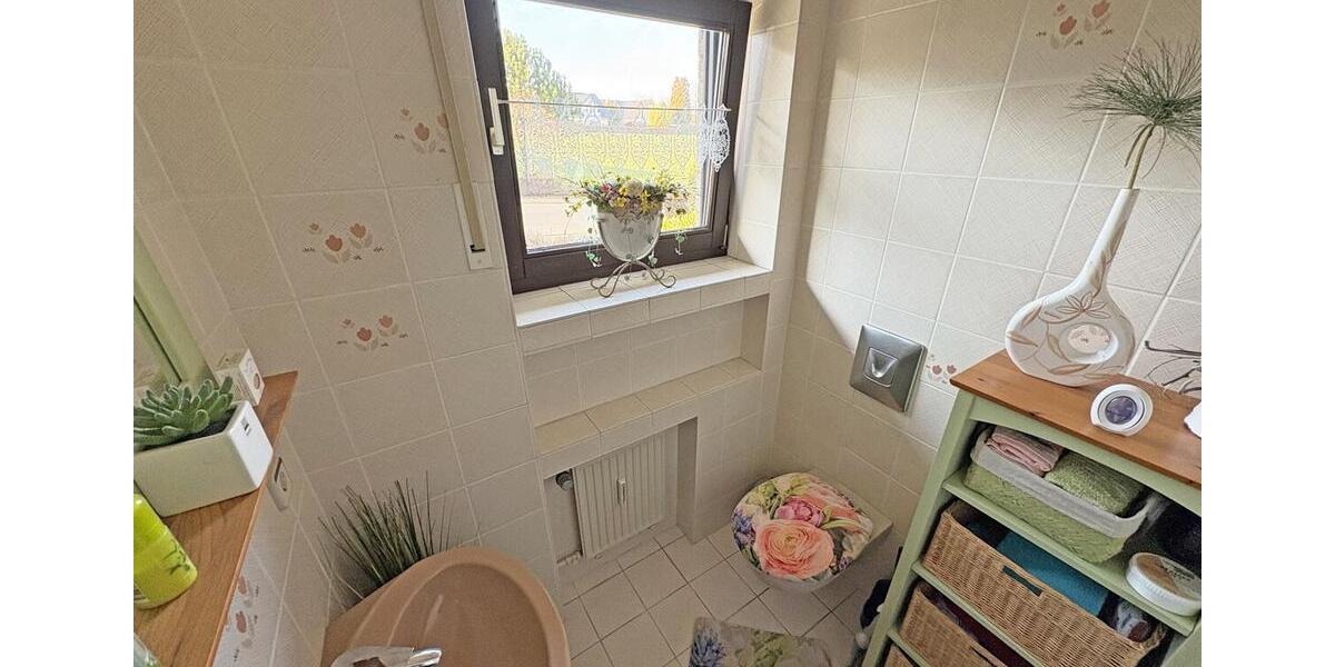 Erdgeschoßwohnung Eitorf - 3 Zimmer, 120 m&sup2;, 1.000&euro; | Angebot:24816904