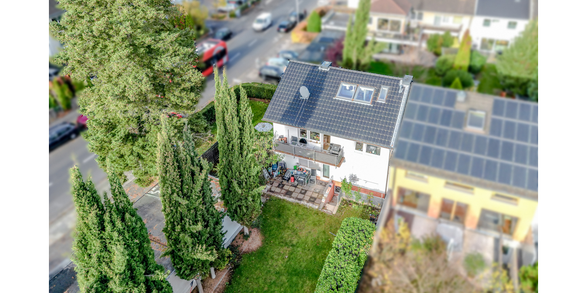 2 Wohnungen vermieten oder selbst einziehen? Beides ist sofort möglich! PROVISIONSFREI für Käufer. - Doppelhaushälfte Bonn Kessenich | Angebot:23760863