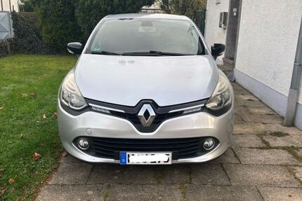 Renault Clio 178.000 km 4.750 € Köln 50767