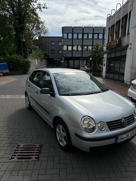 VW Polo 127.000 km 2.999 € Bonn 53177