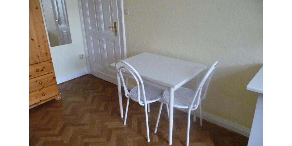 Etagenwohnung Bonn Poppelsdorf - 1 Zimmer, 19 m&sup2;, 325&euro; | Angebot:25855861