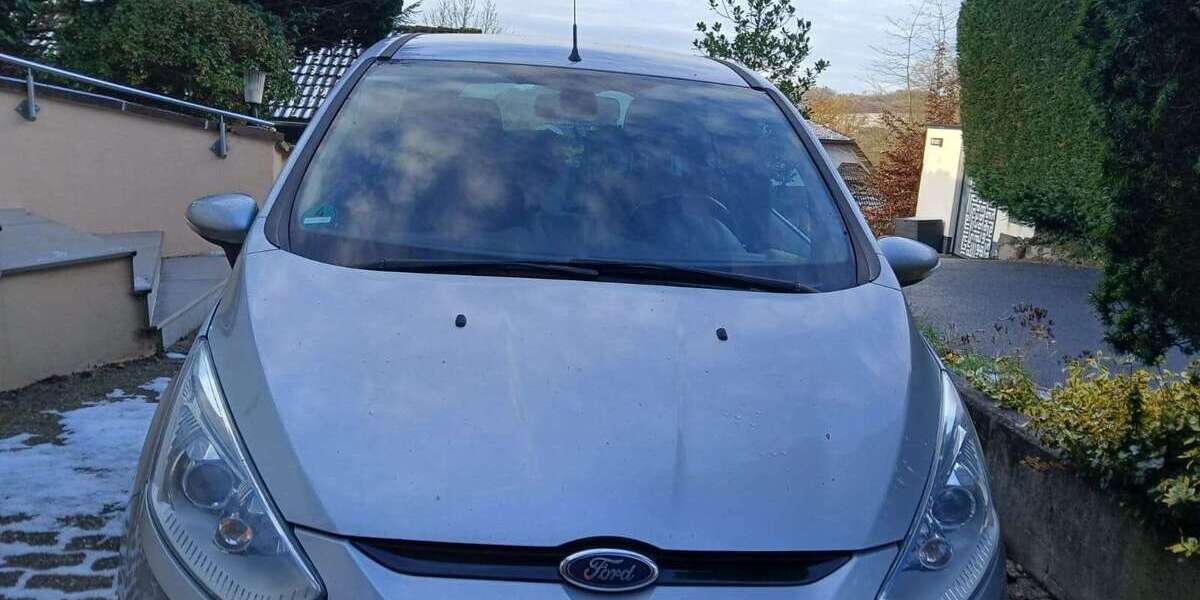 Ford B-Max 188.142 km 5.000 &euro; Lohmar 53797