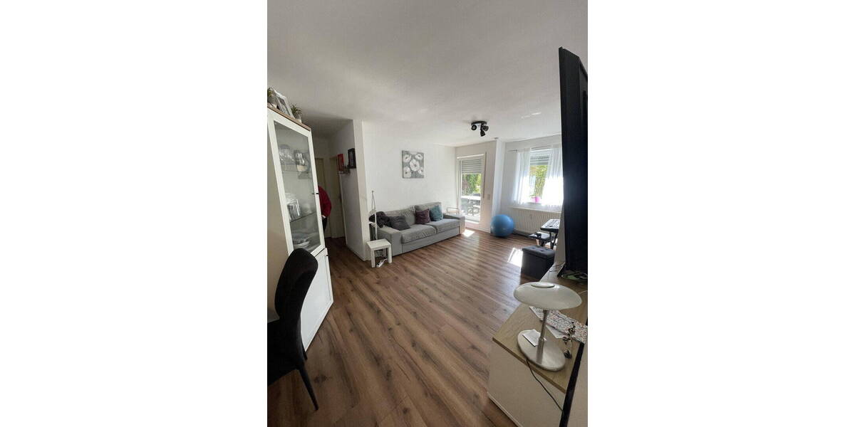 Etagenwohnung Bonn Rüngsdorf - 3 Zimmer, 74 m&sup2;, 1.100&euro; | Angebot:26542411