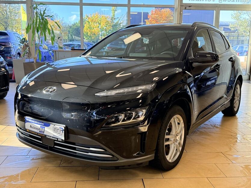 Hyundai KONA 26.852 km 16.900 € Hennef 53773